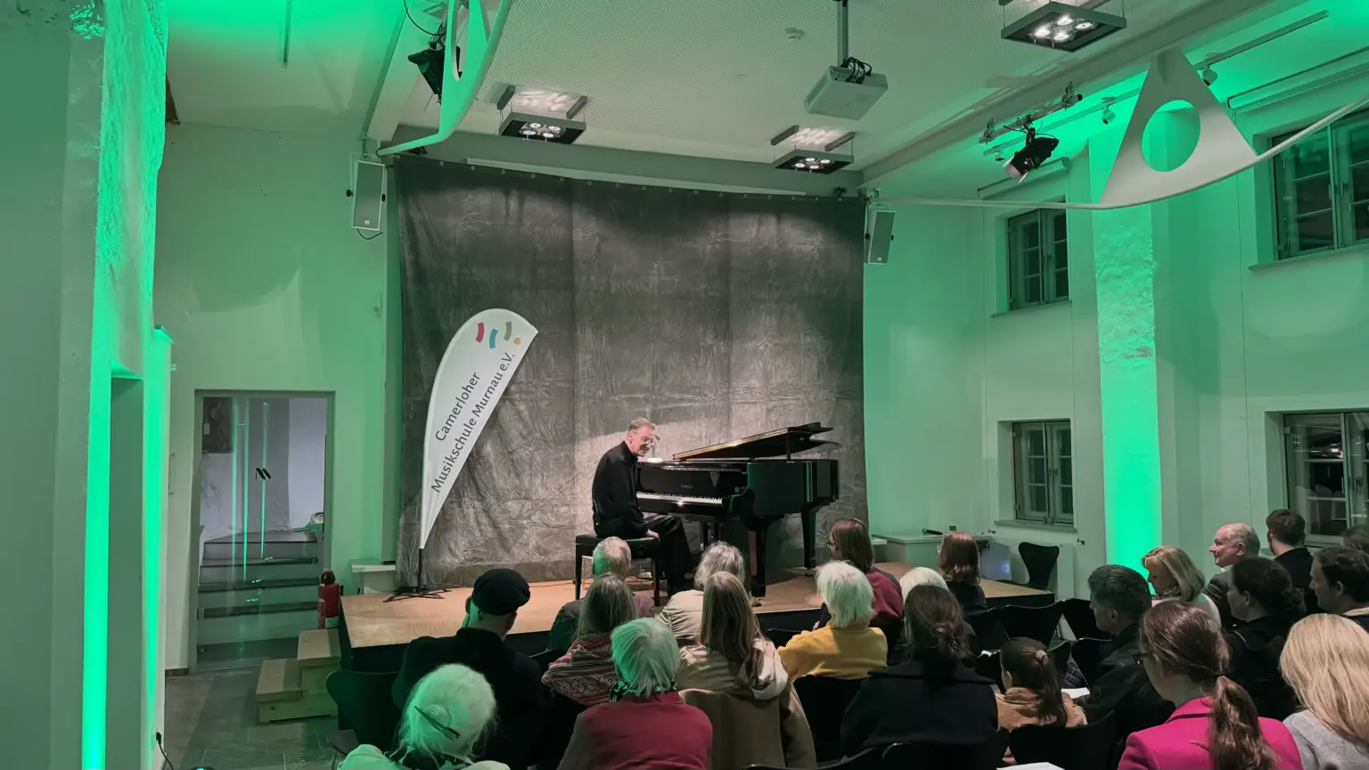 Naturgewalten Raumaufnahme Links